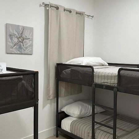 203 Miami Shared Rooms For Men Central Comfortable, Affordable Exterior photo